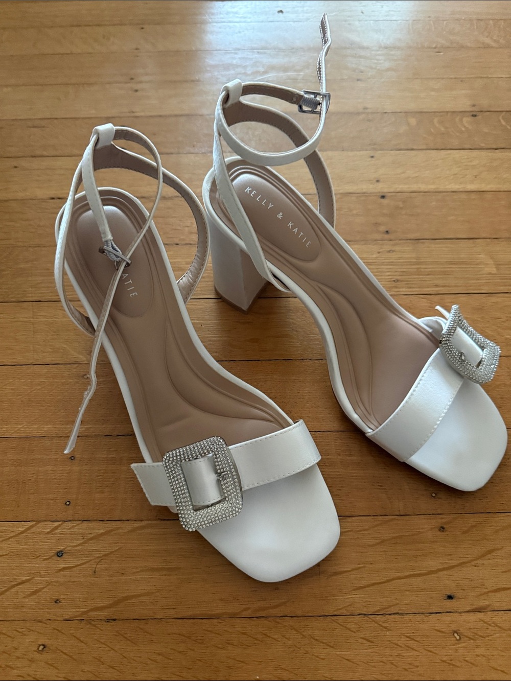 Kelly & Katie White Block Heel Ankle-Strap Sandals with Rhinestone Buckle size 8